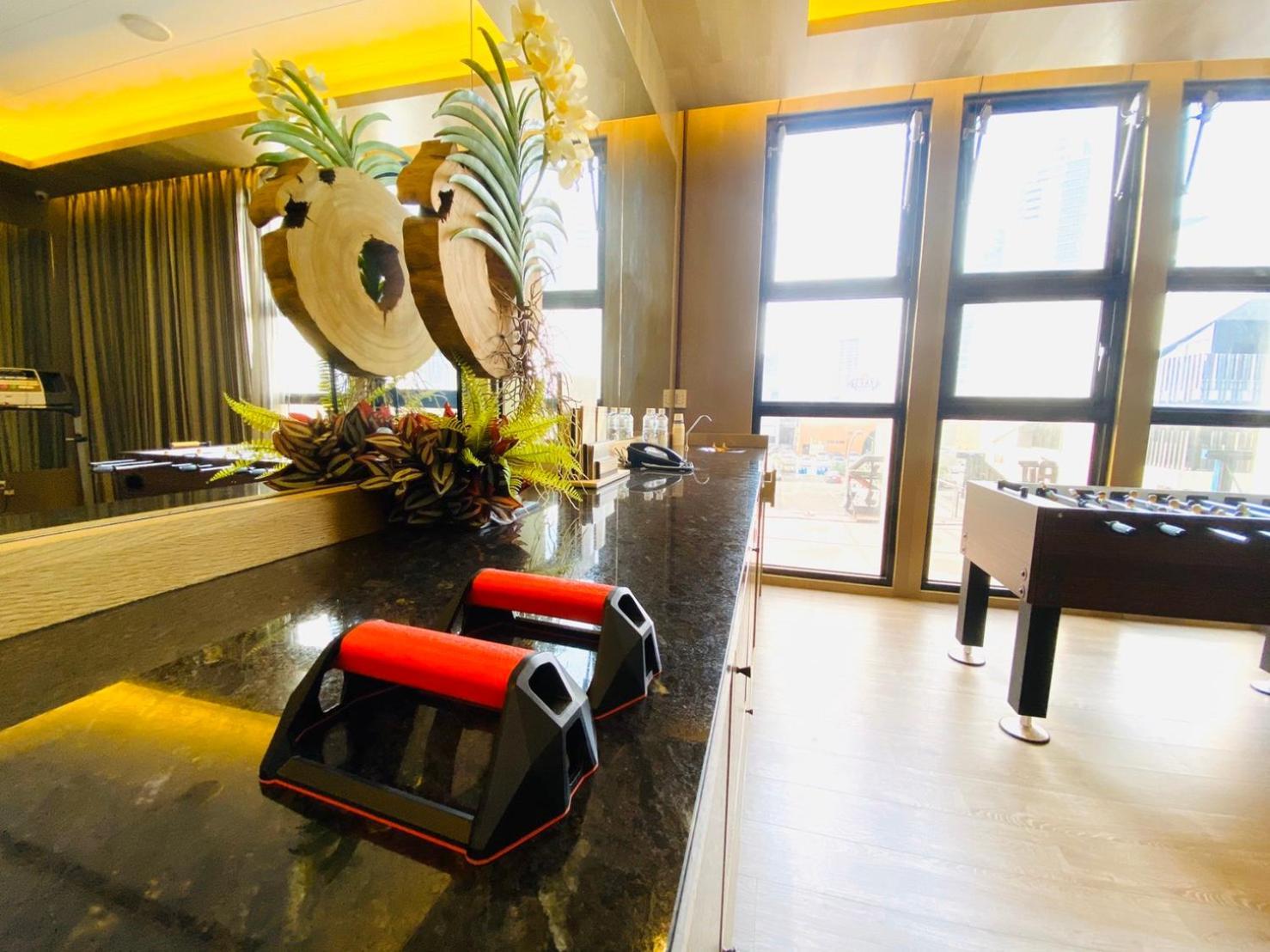 U-Her Hotel Taichung Exterior foto